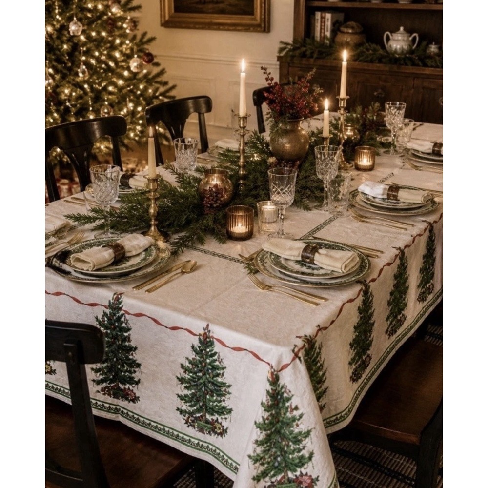 Avanti Spode Christmas Tree Rectangular Tablecloth 54"x116" Ivory Damask